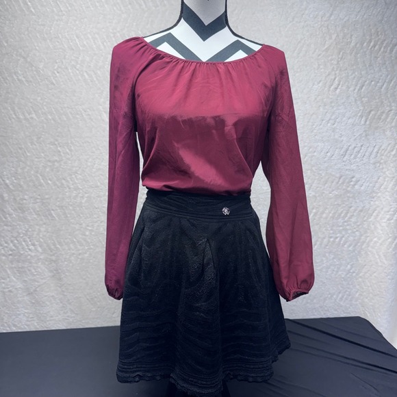 Roberto Cavalli Dresses & Skirts - Roberto Cavalli Black Knit Zebra Texture Mini Skirt RC Logo Scalloped Hem 42